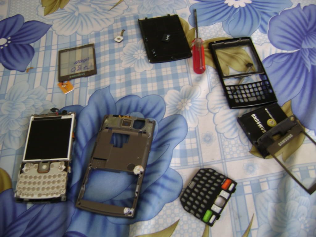 [Samsung] Máy chưa bung nhưng keo 2 mặt, rồi có gì dính trong main kì kì vậy ta ?? - 3