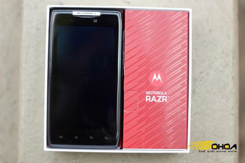 Droid-Razr-23.jpg