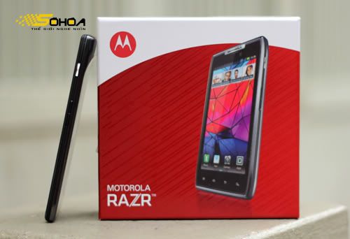 Droid-Razr-25.jpg