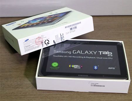 GalaxyTab89Unbox3_3af12.jpg