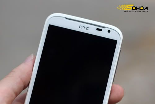 HTC-Sensation-XL-12.jpg