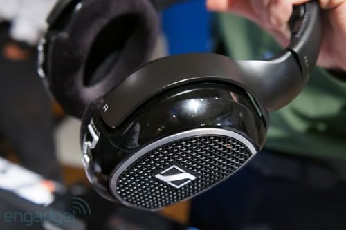 Sennheiser-RS-220-4.jpg