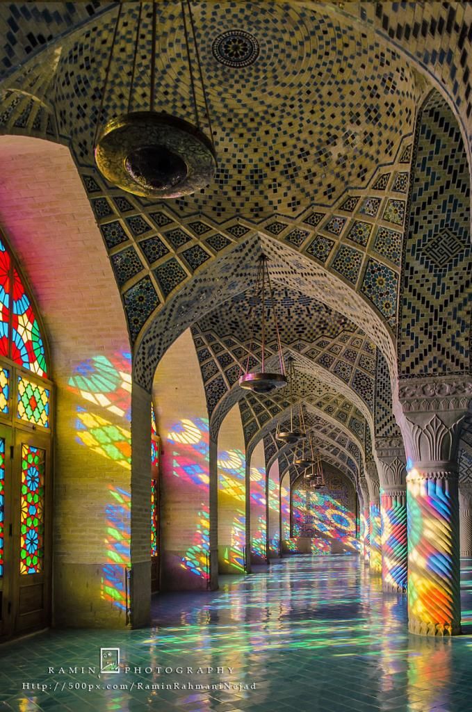 keindahan masjid di Iran