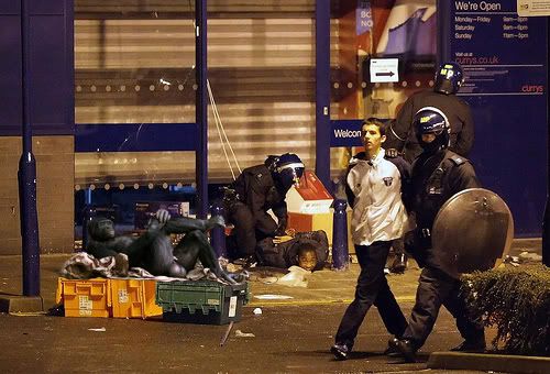 London-Riots-Officials-Admit-Too-Few-Police-Officers-Were-Deployed-01.jpg