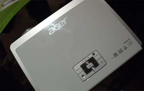 Acer-K330-3.jpg