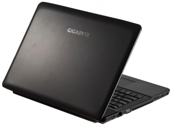 GIGABYTE-Q2532C-2-600x439.jpg