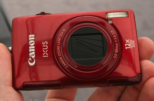 canon-ius-1100-hs-hands-on-1.jpg