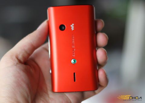 sony_ericsson_walkman_w8_10.jpg