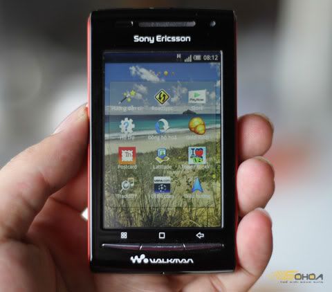 sony_ericsson_walkman_w8_4.jpg