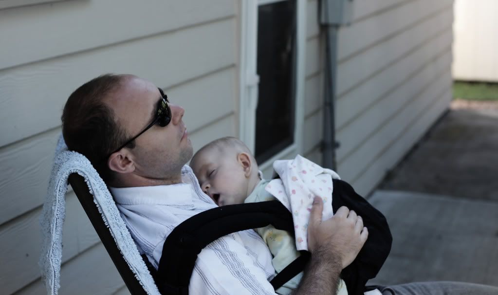 IMAGE: http://i1179.photobucket.com/albums/x399/dinspics/andreyandmax.jpg