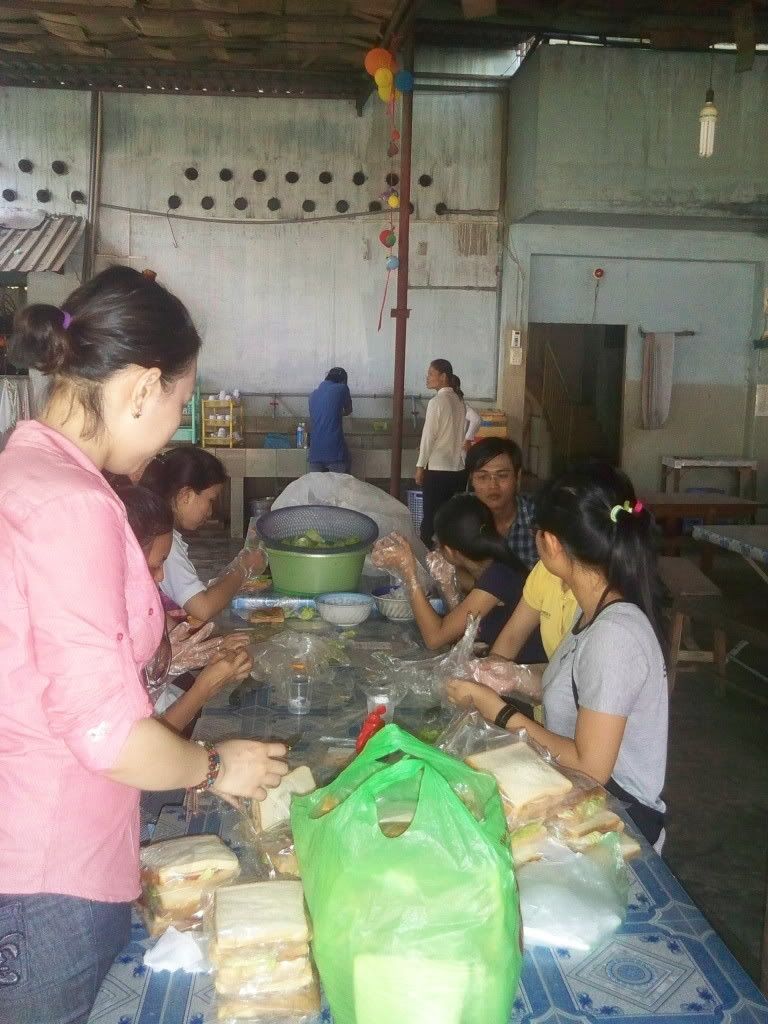 Thư mời tham gia chương trình ngày hội trẻ thơ do hội helping hand saigon tổ chức - 11
