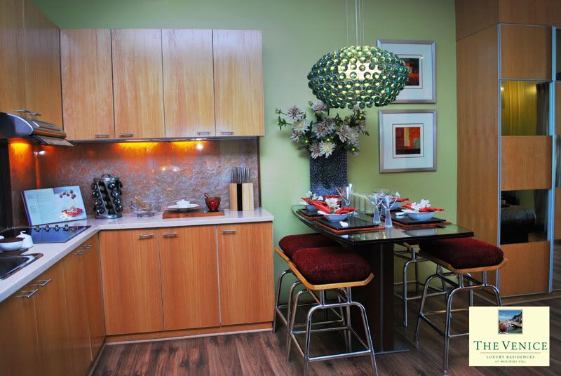 venice studio dining room