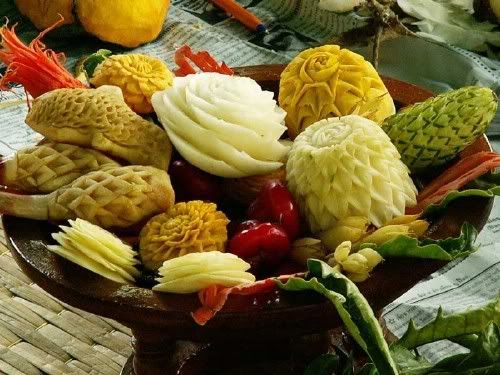 carvedfruits07 Amazing Photos Of Fruit & Vegetable Carvings (Collection Pack 1)
