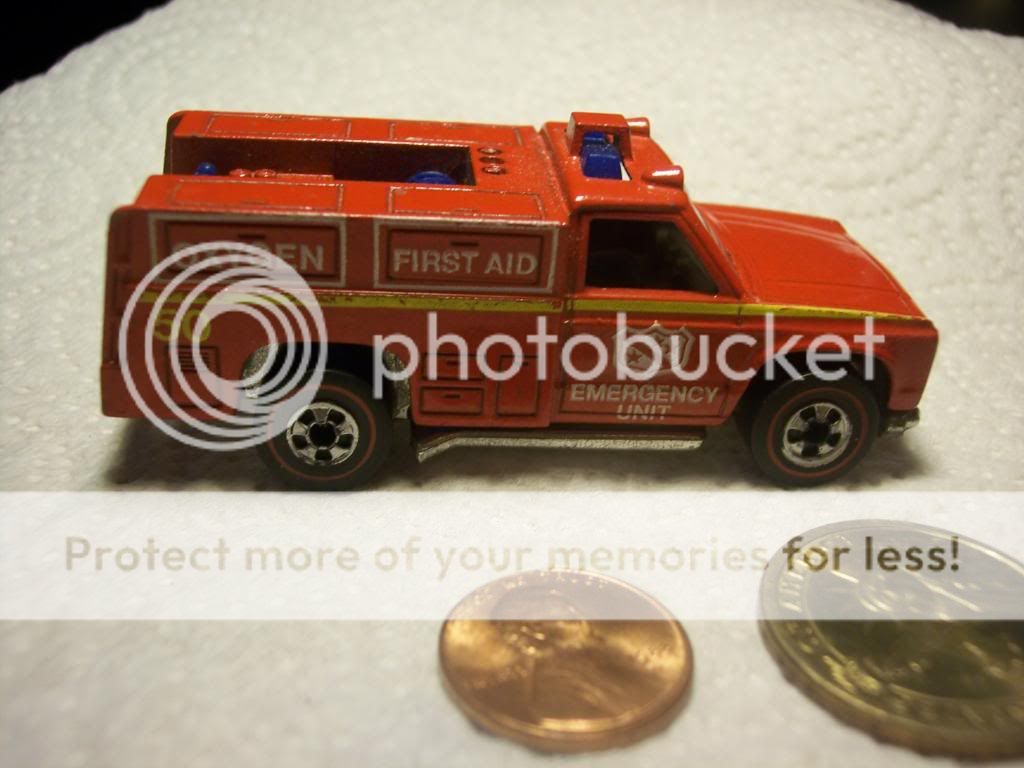 1975 Hot Wheels Redline Emergency Squad #7650 Fire Engine Rescue 